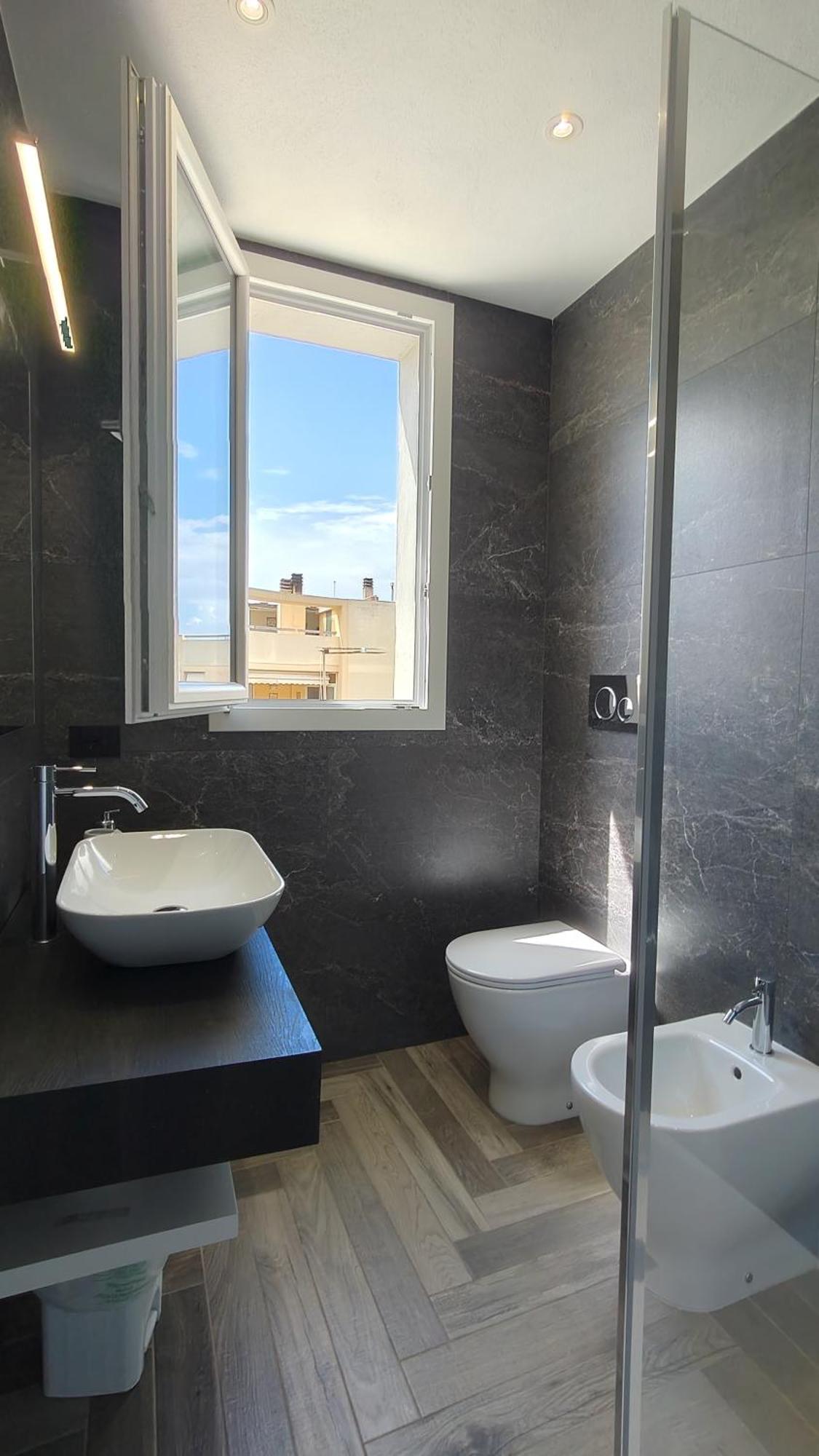 Stanza Idromassaggio 2 Hotell Quartu SantʼElena Exteriör bild